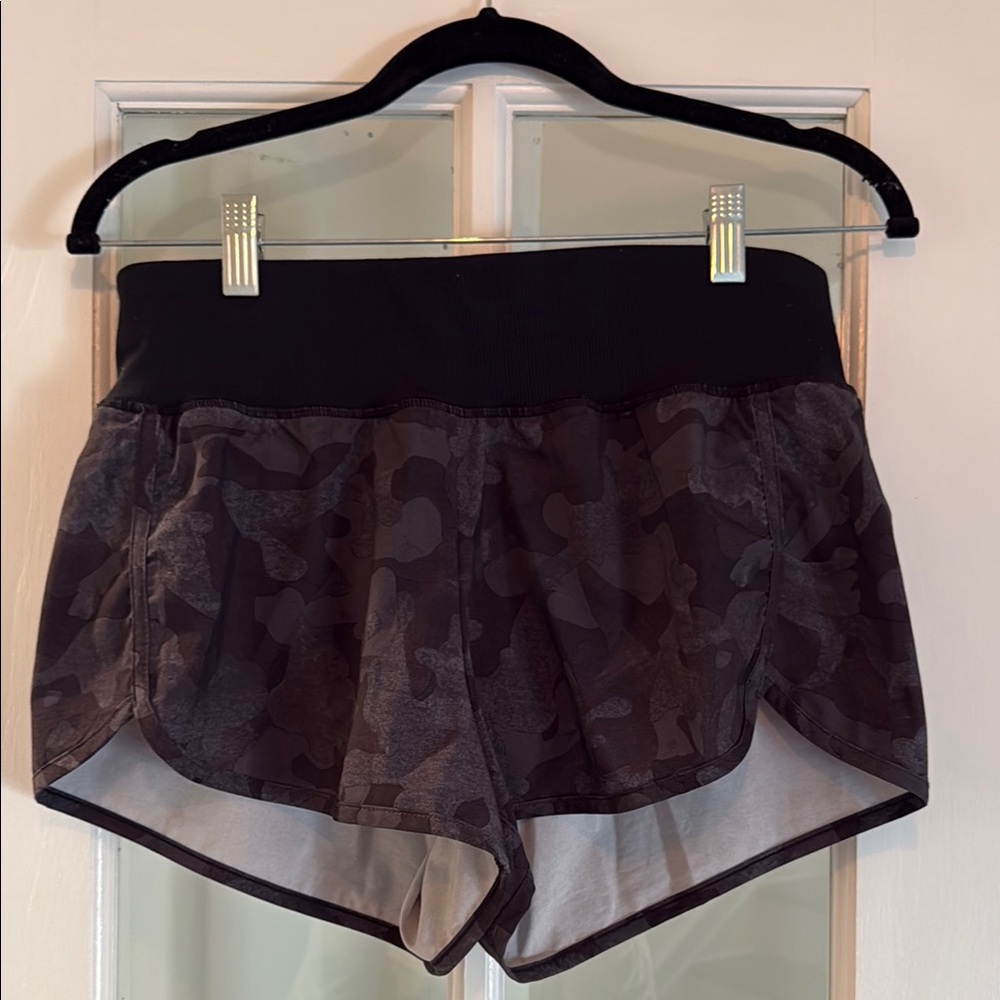 Zella Black Camo Women's Athletic Shorts
